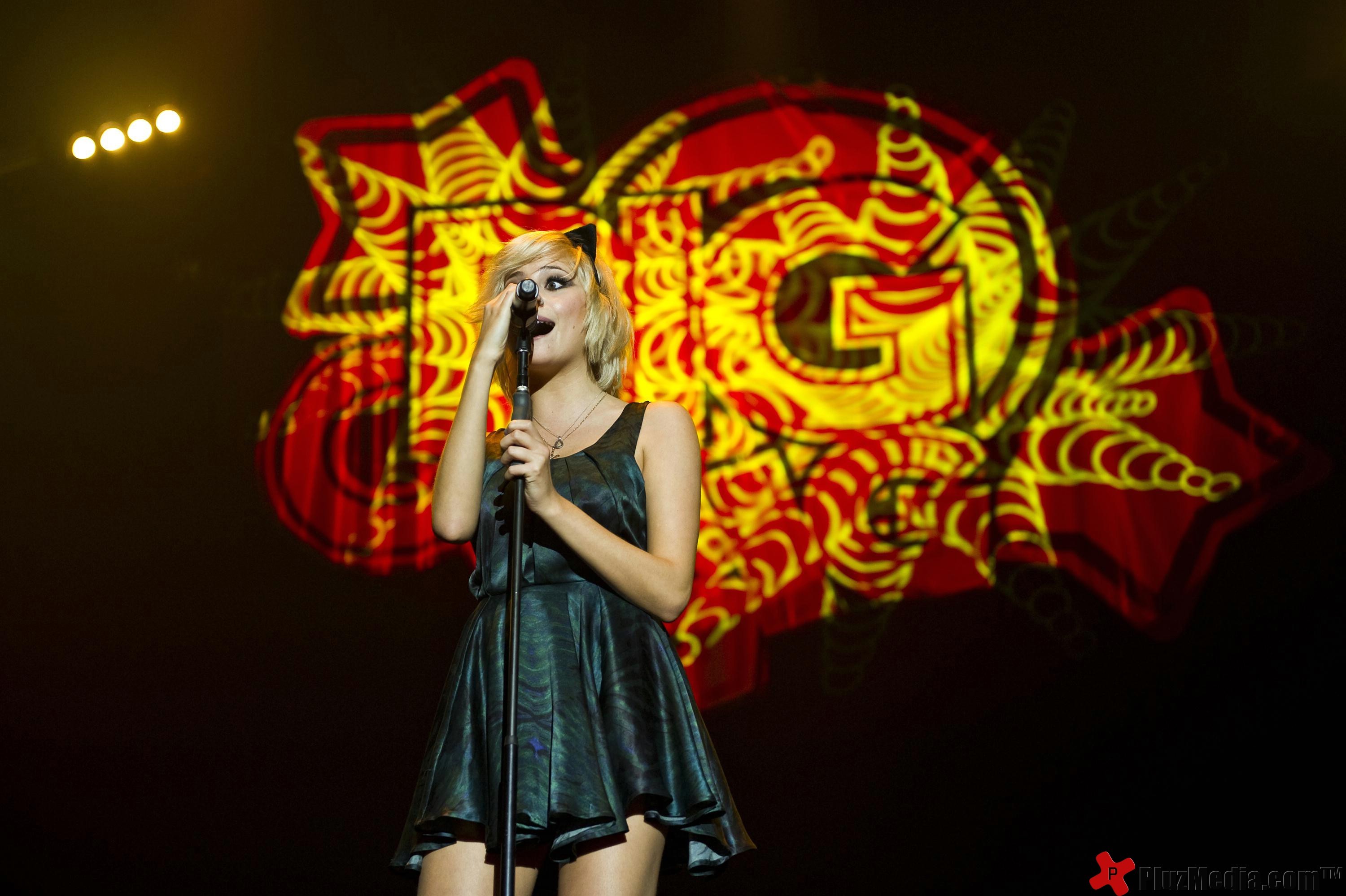 Pixie Lott performs live at GirlGuiding UK - Big Gig 2011 | Picture 92425